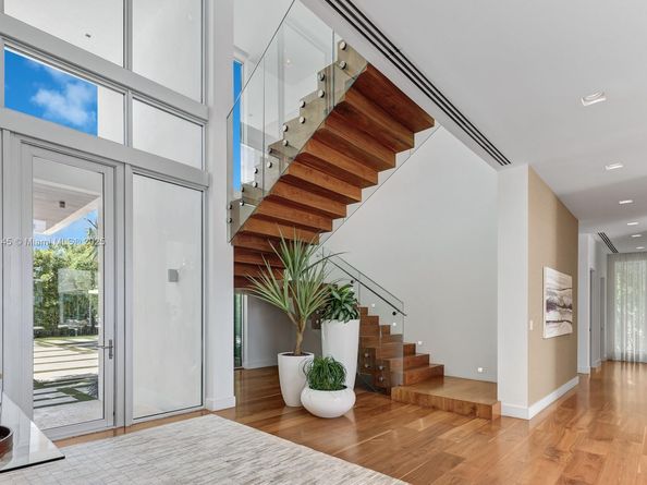 30 Palm Ave, Miami Beach FL 33139