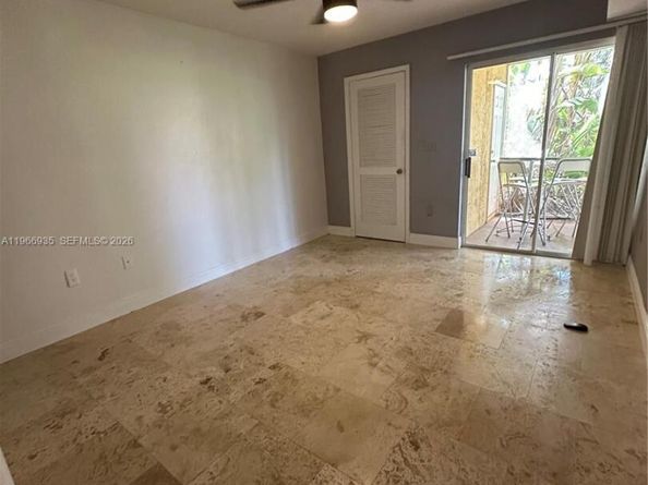 2485 NW 33rd St 1606, Oakland Park FL 33309