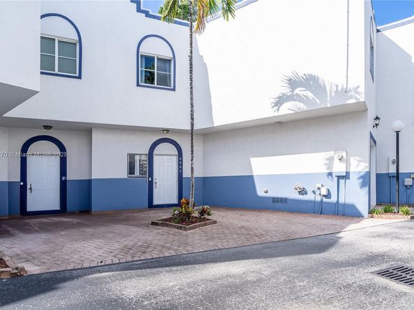 2927 SW 18 th Terrace, Fort Lauderdale FL 33315