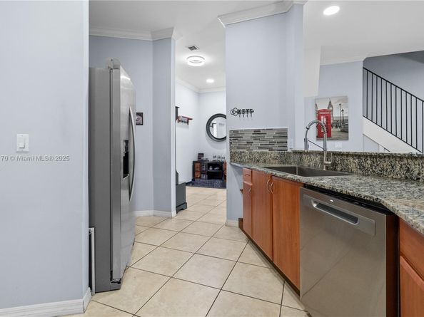 2927 SW 18 th Terrace, Fort Lauderdale FL 33315