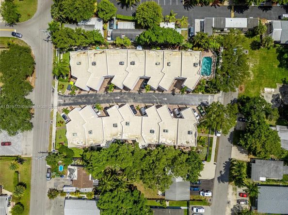 2927 SW 18 th Terrace, Fort Lauderdale FL 33315