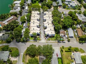 2927 SW 18 th Terrace, Fort Lauderdale FL 33315