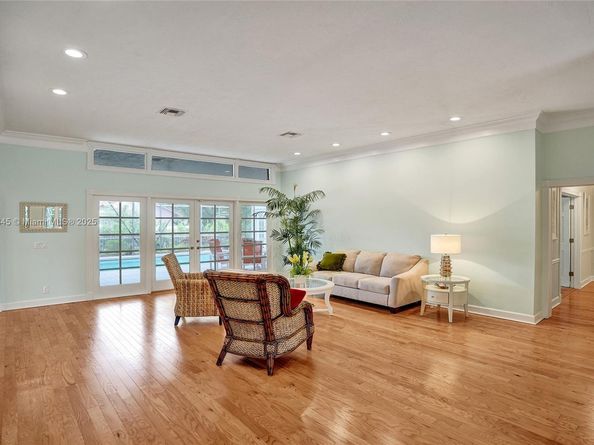 1780 Eagle Trace Blvd, Coral Springs FL 33071