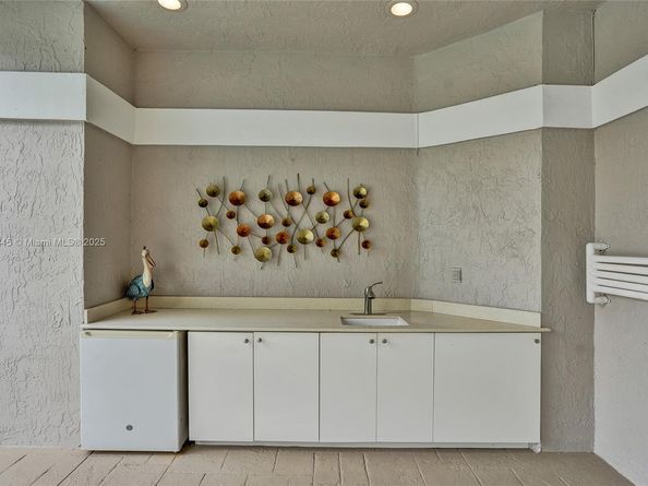 1780 Eagle Trace Blvd, Coral Springs FL 33071