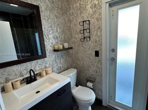 3594 SW 69th Ave, Miramar FL 33023