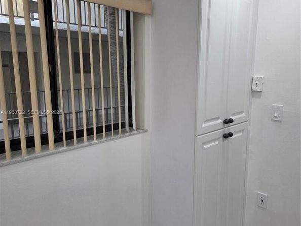 8075 SW 107 Av 210, Miami FL 33173