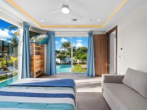 7770 Hawthorne Ave, Miami Beach FL 33141