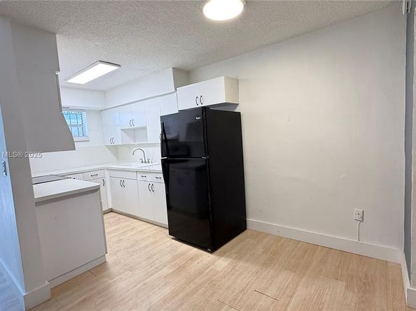 2498 SW 17th Ave 4105, Miami FL 33145