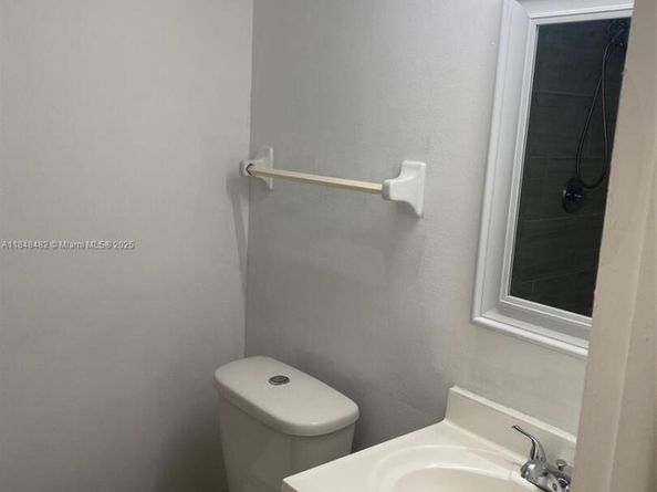 Undisclosed Address #A11848482, Sunrise FL 33351