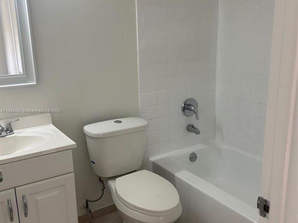 Undisclosed Address #A11848482, Sunrise FL 33351