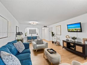 10875 SW 112th Ave 218, Miami FL 33176