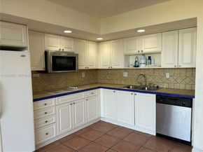 8600 SW 133rd Ave Rd 423, Miami FL 33183