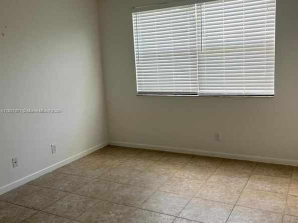 8821 Wiles Rd 306, Coral Springs FL 33067
