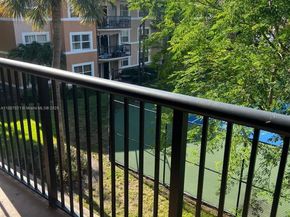 8821 Wiles Rd 306, Coral Springs FL 33067