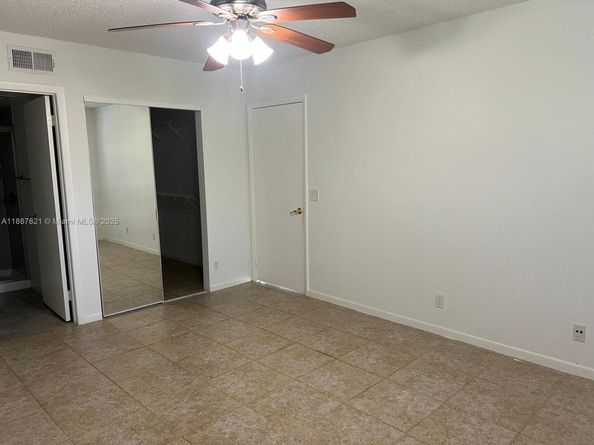 8821 Wiles Rd 306, Coral Springs FL 33067