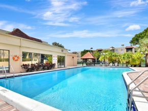 10501 W Broward Blvd 304, Plantation FL 33324