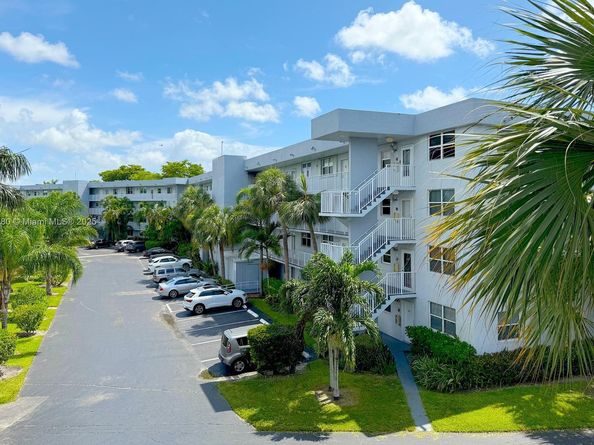 103 Royal Park Dr 3D, Oakland Park FL 33309