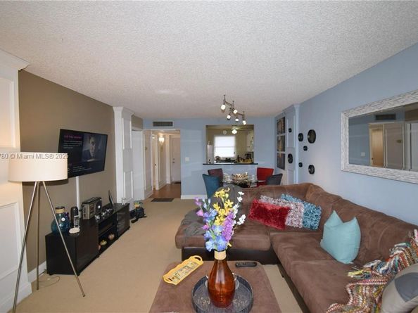 103 Royal Park Dr 3D, Oakland Park FL 33309