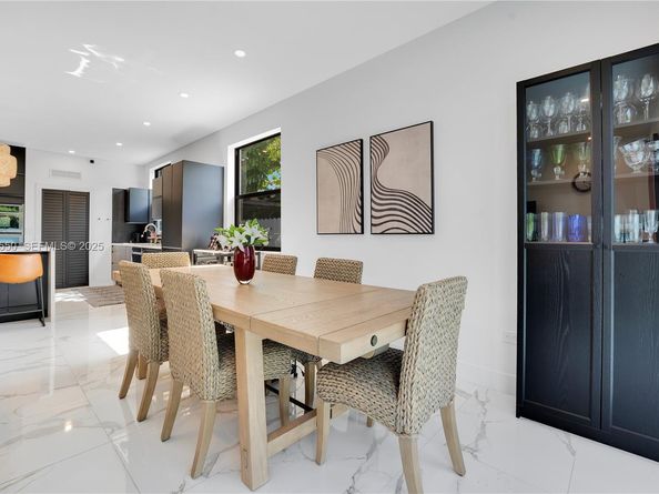 2320 SW 14th St, Miami FL 33145