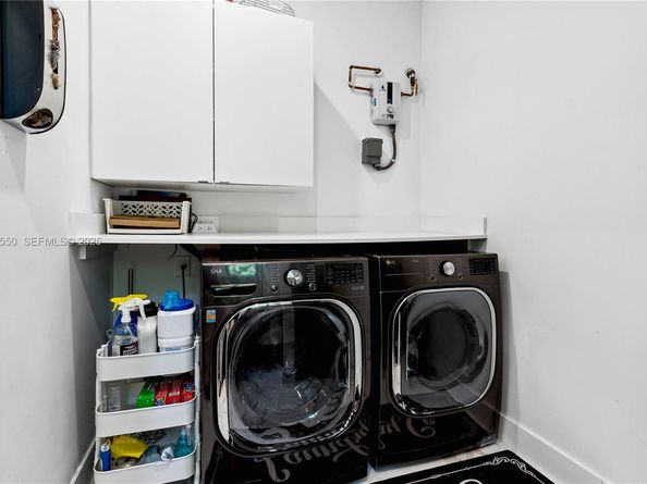 2320 SW 14th St, Miami FL 33145