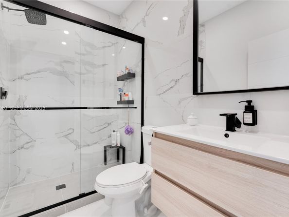 2320 SW 14th St, Miami FL 33145