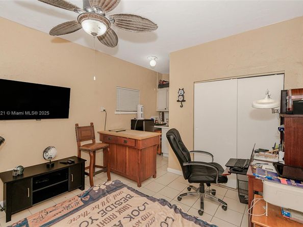 4118 E 10th Ct, Hialeah FL 33013