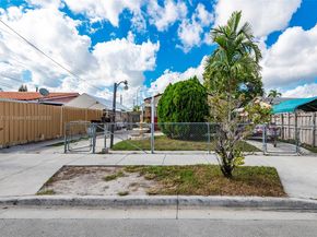4118 E 10th Ct, Hialeah FL 33013