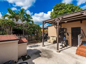 4118 E 10th Ct, Hialeah FL 33013