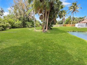 2181 SW 117th Ter, Davie FL 33325