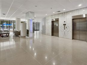 20100 W Country Club Dr 1003, Aventura FL 33180