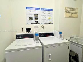 20100 W Country Club Dr 1003, Aventura FL 33180