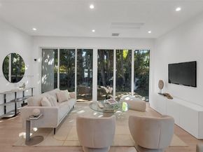 354 NW 43rd St, Miami FL 33127