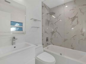 354 NW 43rd St, Miami FL 33127