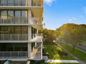 700 Coral Way 2, Coral Gables FL 33134