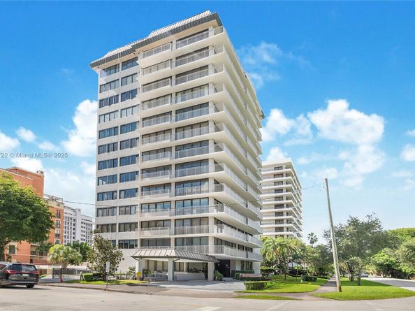 700 Coral Way 2, Coral Gables FL 33134