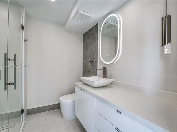 700 Coral Way 2, Coral Gables FL 33134