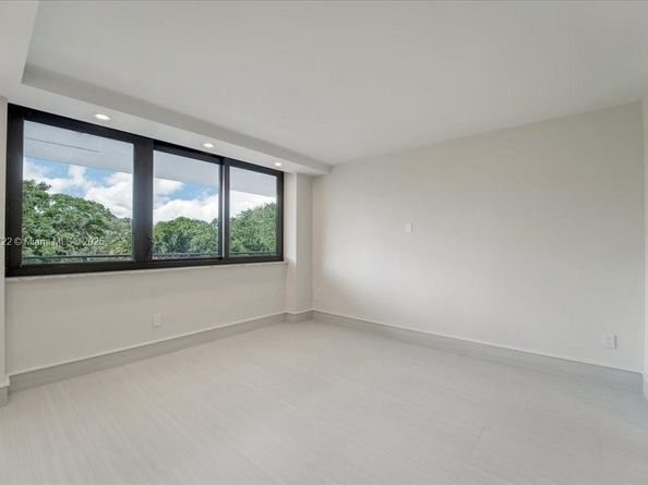 700 Coral Way 2, Coral Gables FL 33134