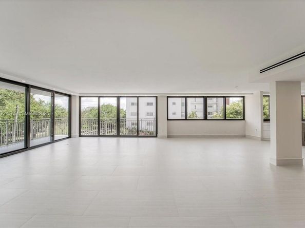 700 Coral Way 2, Coral Gables FL 33134