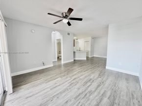 704 Belmont Ln 704, North Lauderdale FL 33068