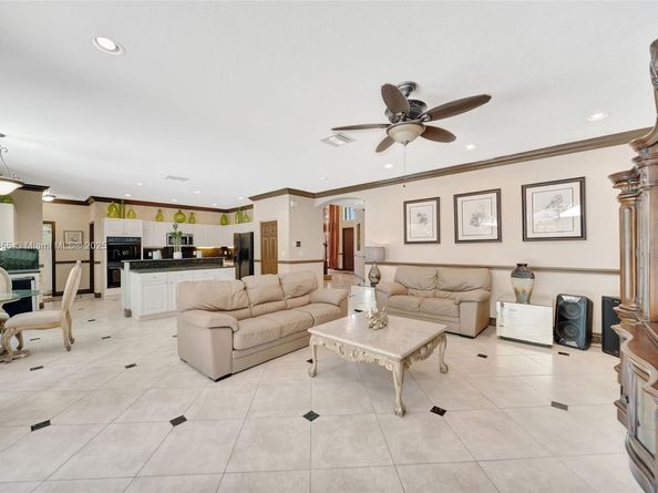 2051 SW 152nd Ter, Miramar FL 33027