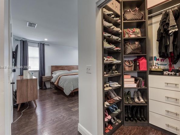 3080 Carysfort Ln, Margate FL 33063