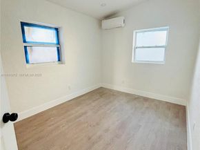 2838 NW 4th St, Pompano Beach FL 33069