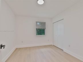 1366 NW 75th St, Miami FL 33147