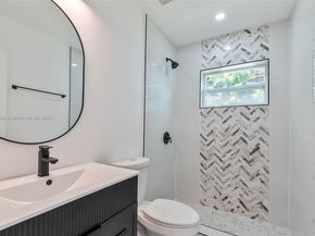 1366 NW 75th St, Miami FL 33147