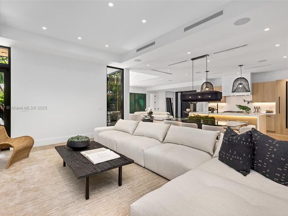 4024 Bonita Ave, Miami FL 33133