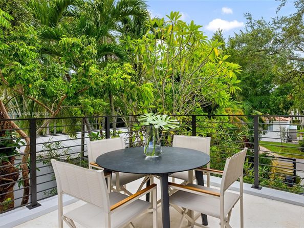 4024 Bonita Ave, Miami FL 33133