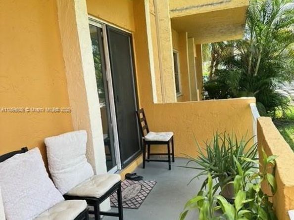 17901 NW 68th Ave R101, Hialeah FL 33015