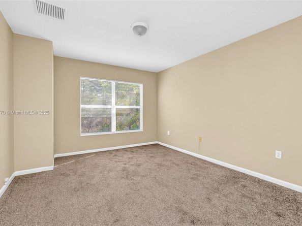961 SW 15th St, Deerfield Beach FL 33441