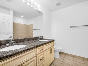 961 SW 15th St, Deerfield Beach FL 33441