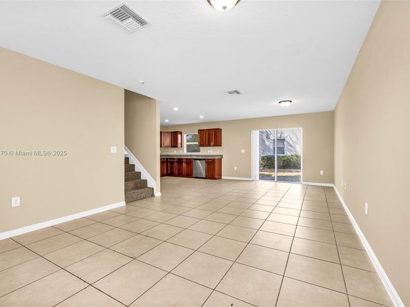 961 SW 15th St, Deerfield Beach FL 33441